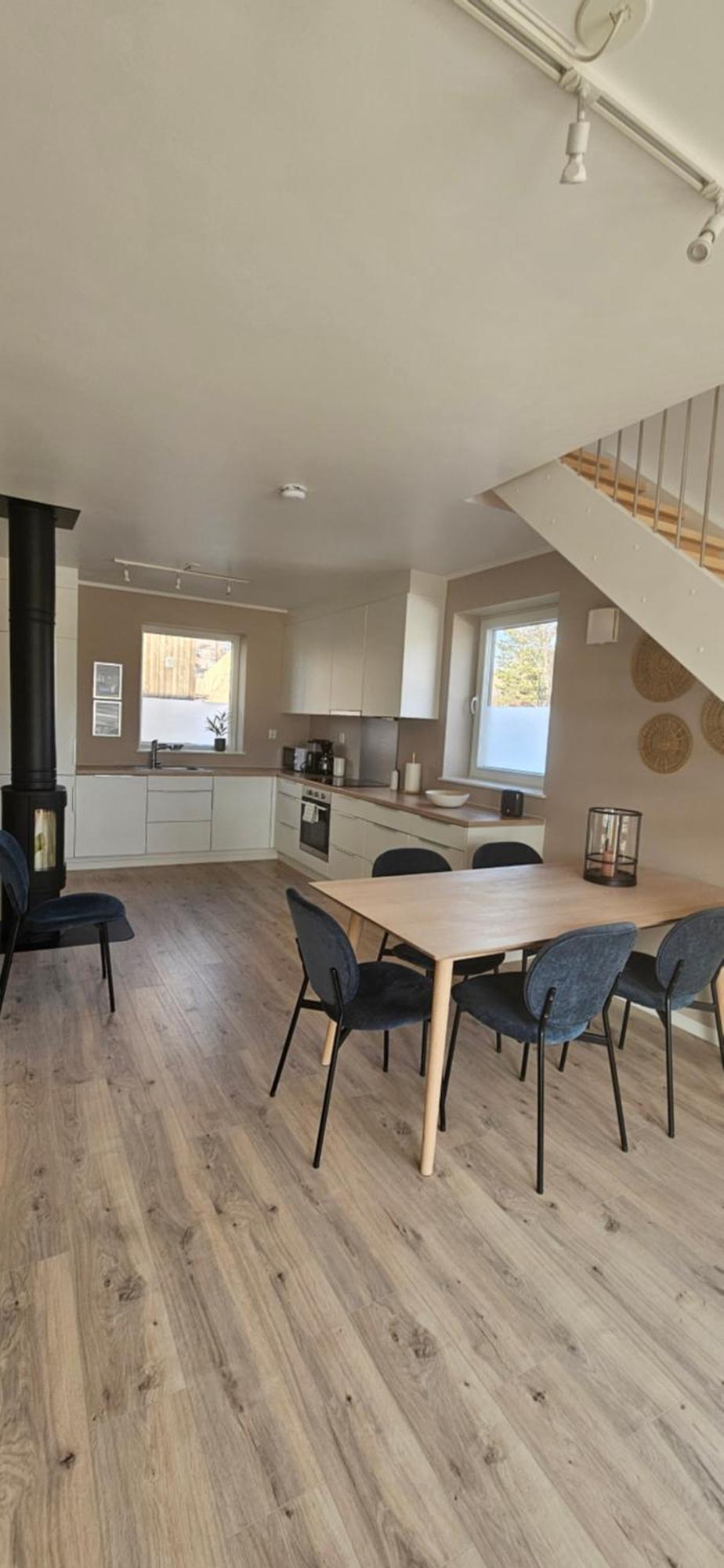 Interlake Apartment